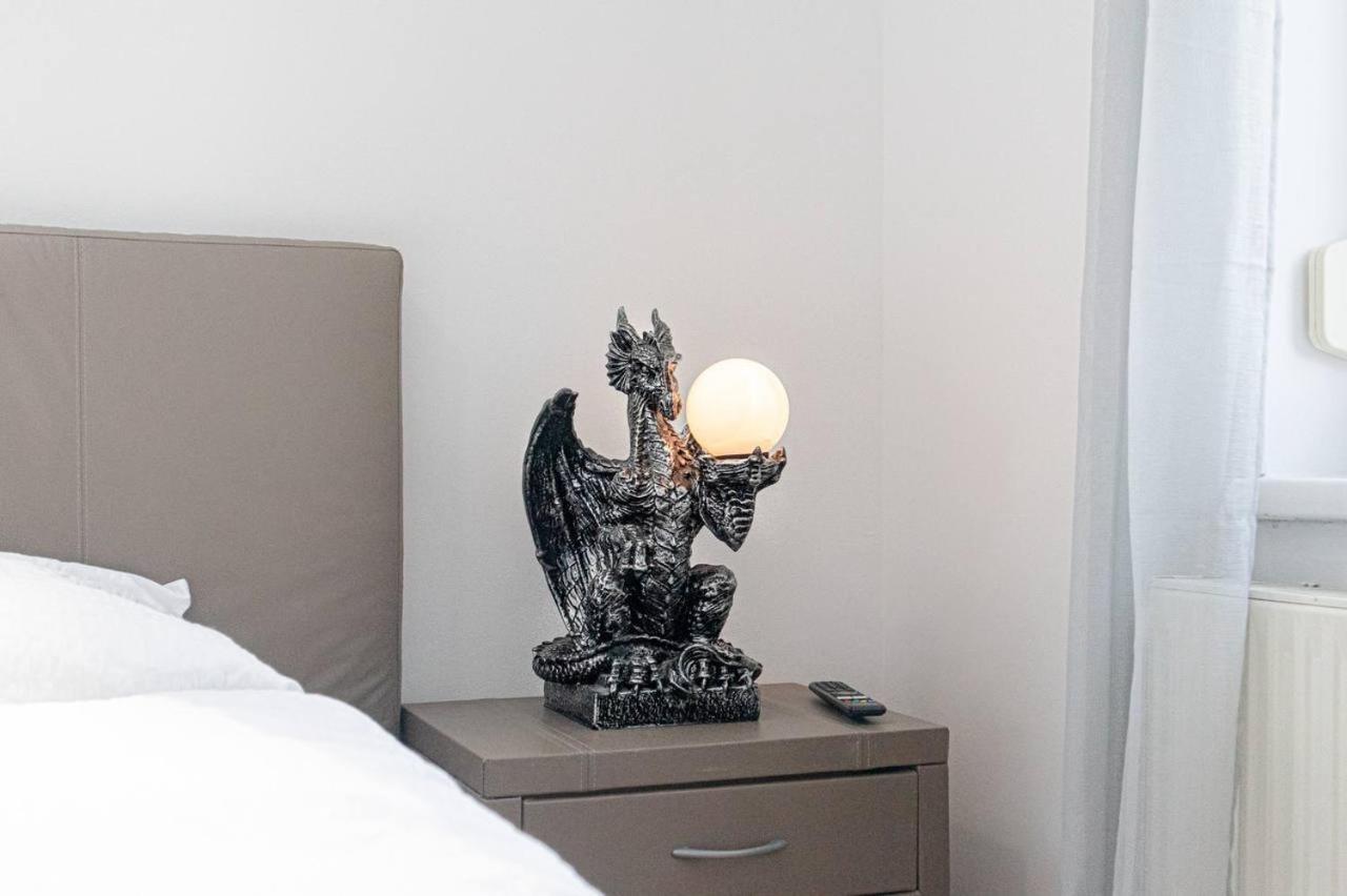 Cozy Room In Amazing House Wenen Buitenkant foto